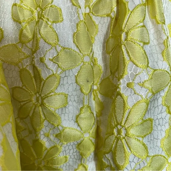 Entro Yellow Wallflower Puff Sleeve Blouse - Picture 7 of 8